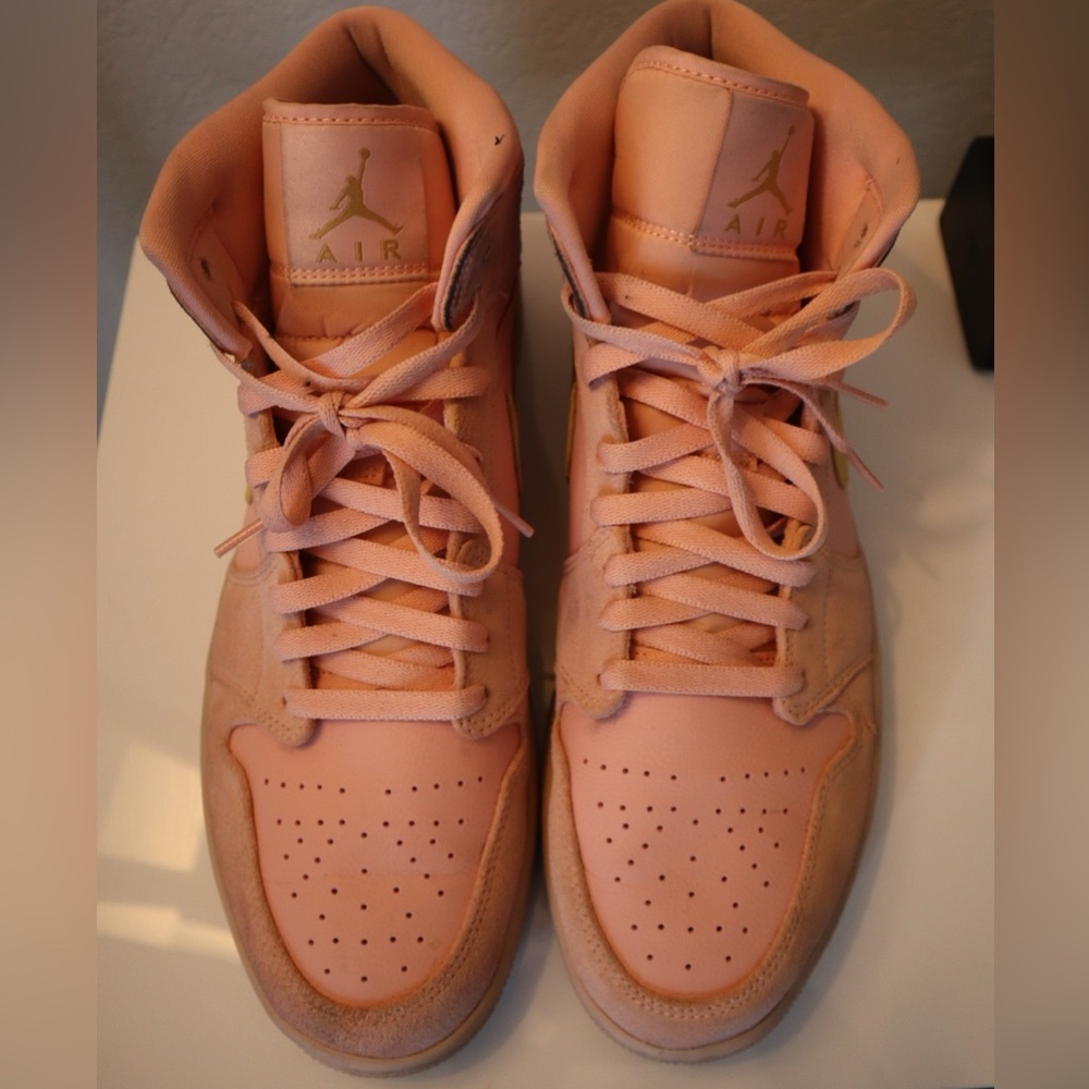 Air Jordan 1